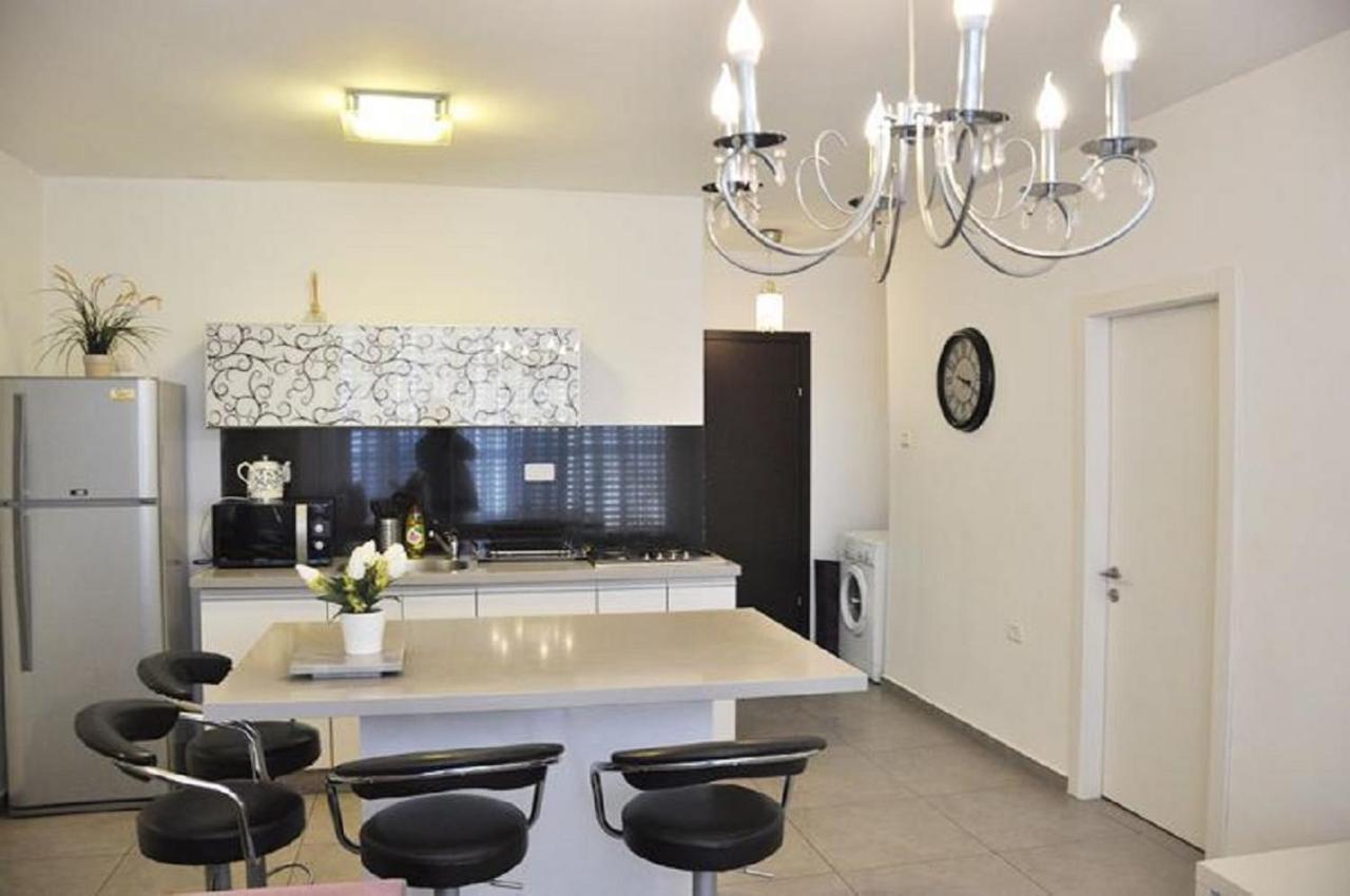 Gk Apartment Harmony バト・ヤム エクステリア 写真