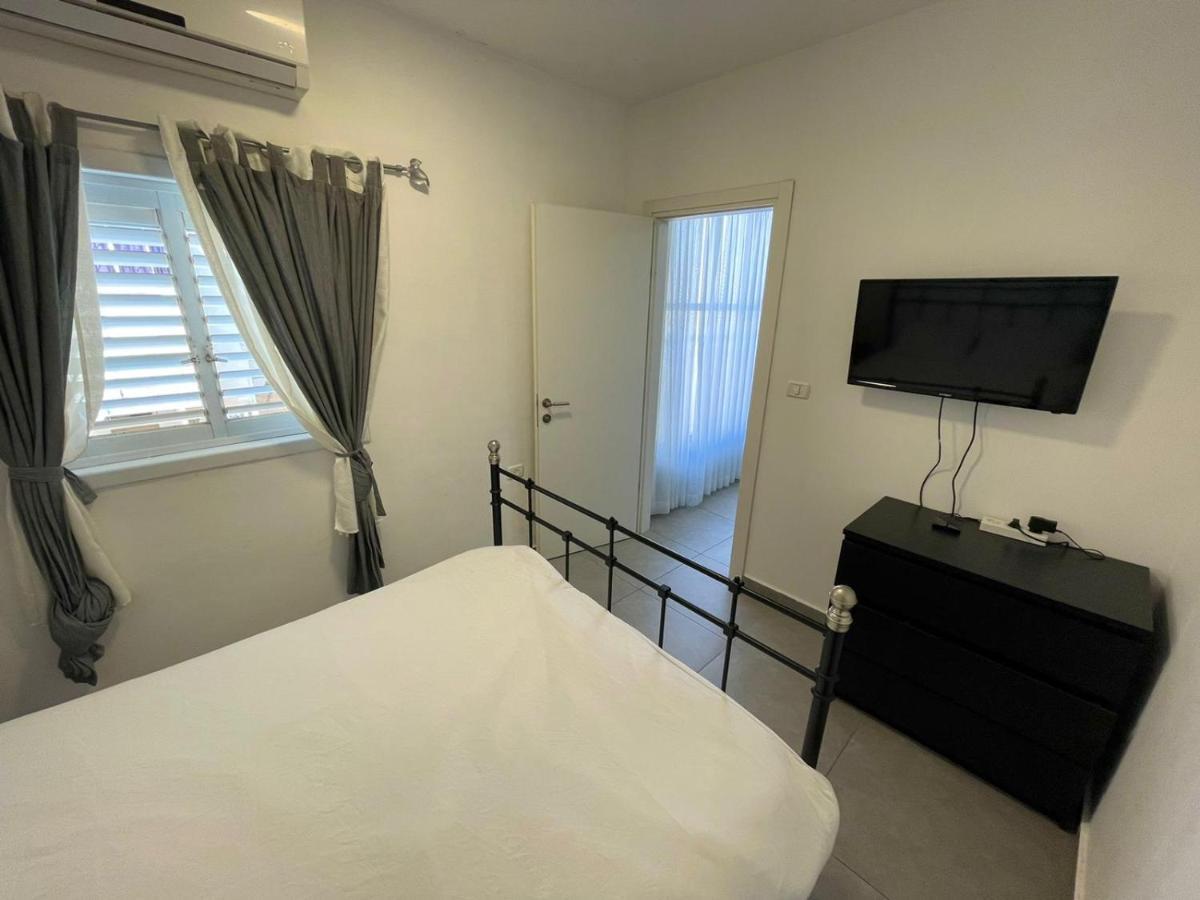 Gk Apartment Harmony バト・ヤム エクステリア 写真