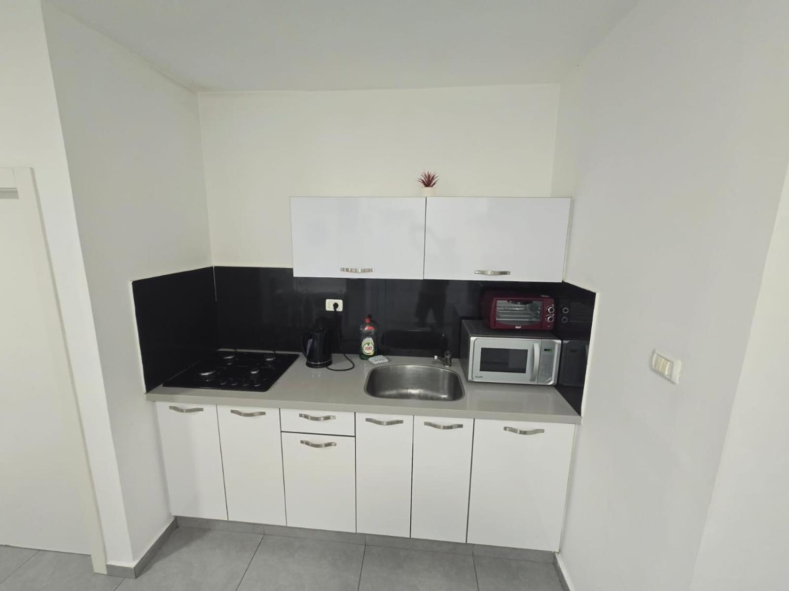Gk Apartment Harmony バト・ヤム エクステリア 写真